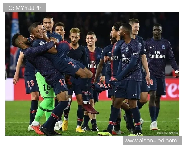 法甲新格局:巴黎失去榜首曼联弃将火力全开领跑射手榜
